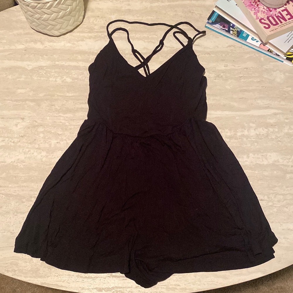Black Criss-Cross Romper | Size M